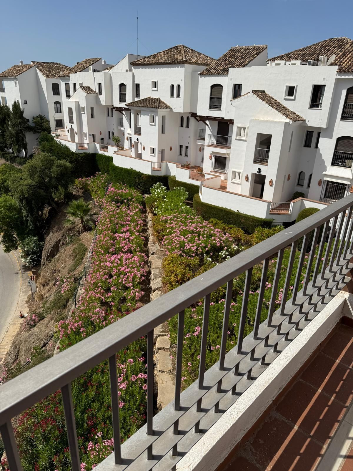 2 Bed Apartment for sale in Benahavís Costa Del Sol, Málaga, Spain