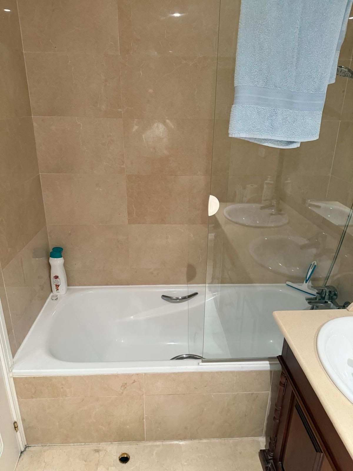 2 Bed Apartment for sale in Benahavís Costa Del Sol, Málaga, Spain