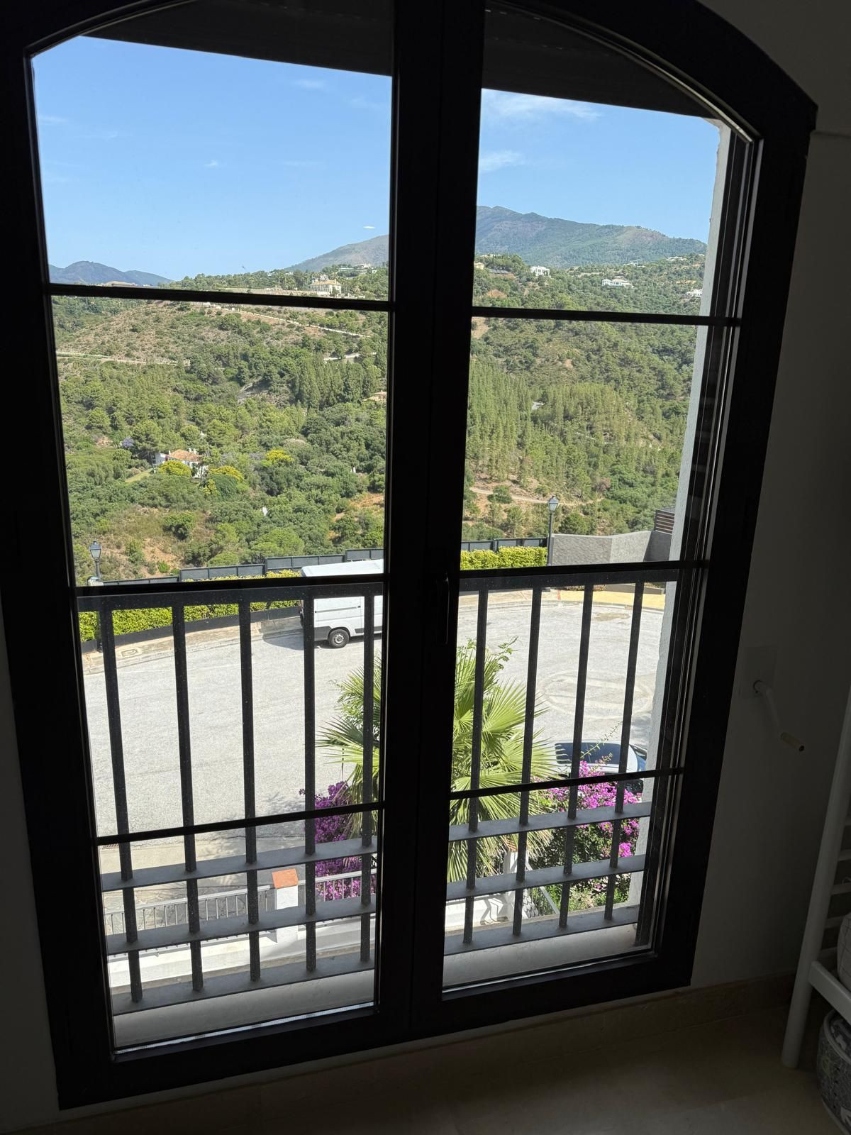 2 Bed Apartment for sale in Benahavís Costa Del Sol, Málaga, Spain
