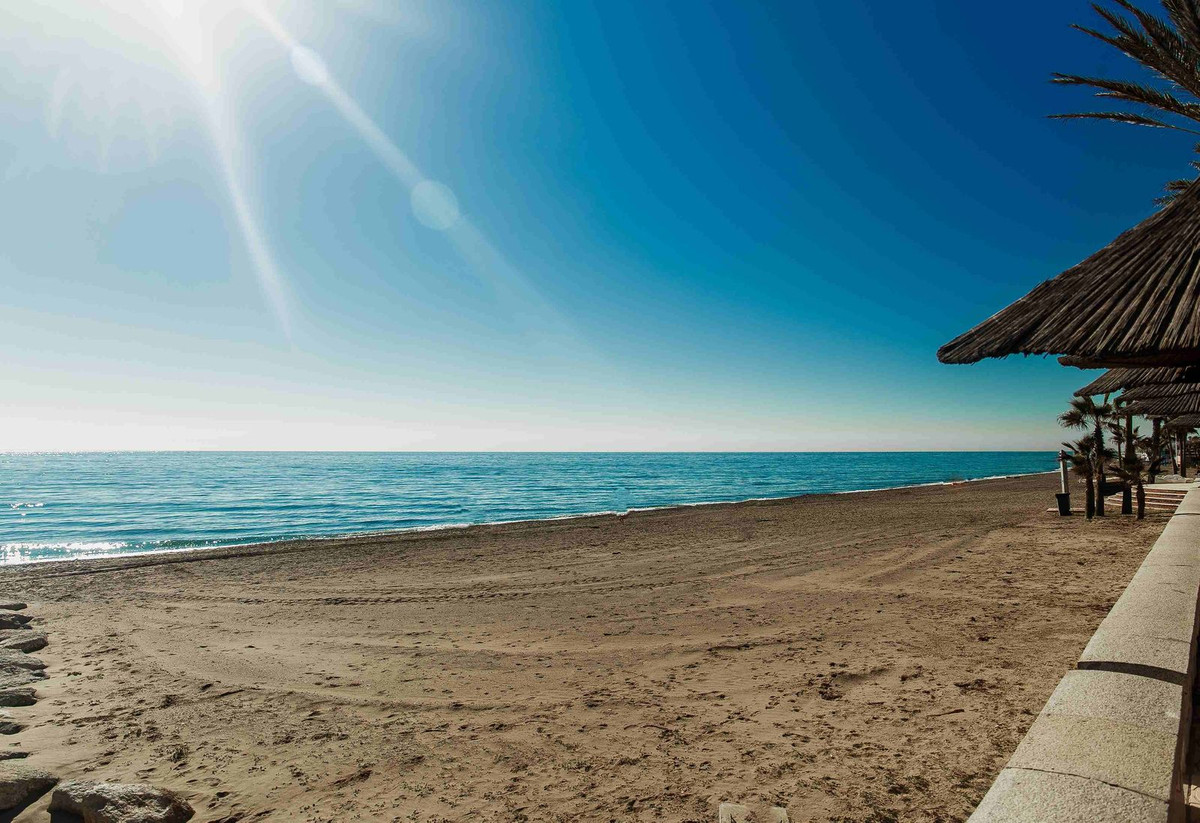 2 Bed Apartment for sale in San Pedro De Alcántara Costa Del Sol, Málaga, Spain