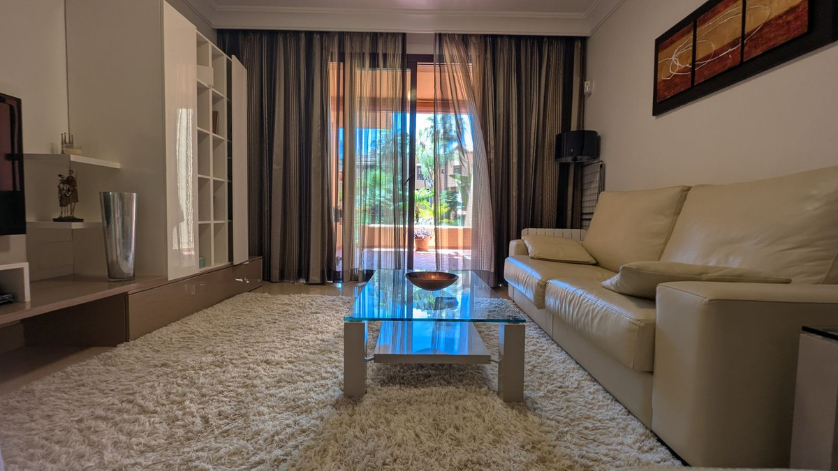 2 Bed Apartment for sale in San Pedro De Alcántara Costa Del Sol, Málaga, Spain