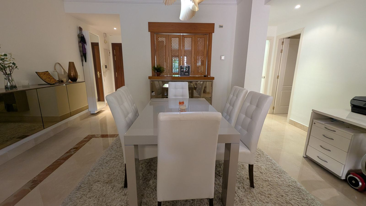 2 Bed Apartment for sale in San Pedro De Alcántara Costa Del Sol, Málaga, Spain