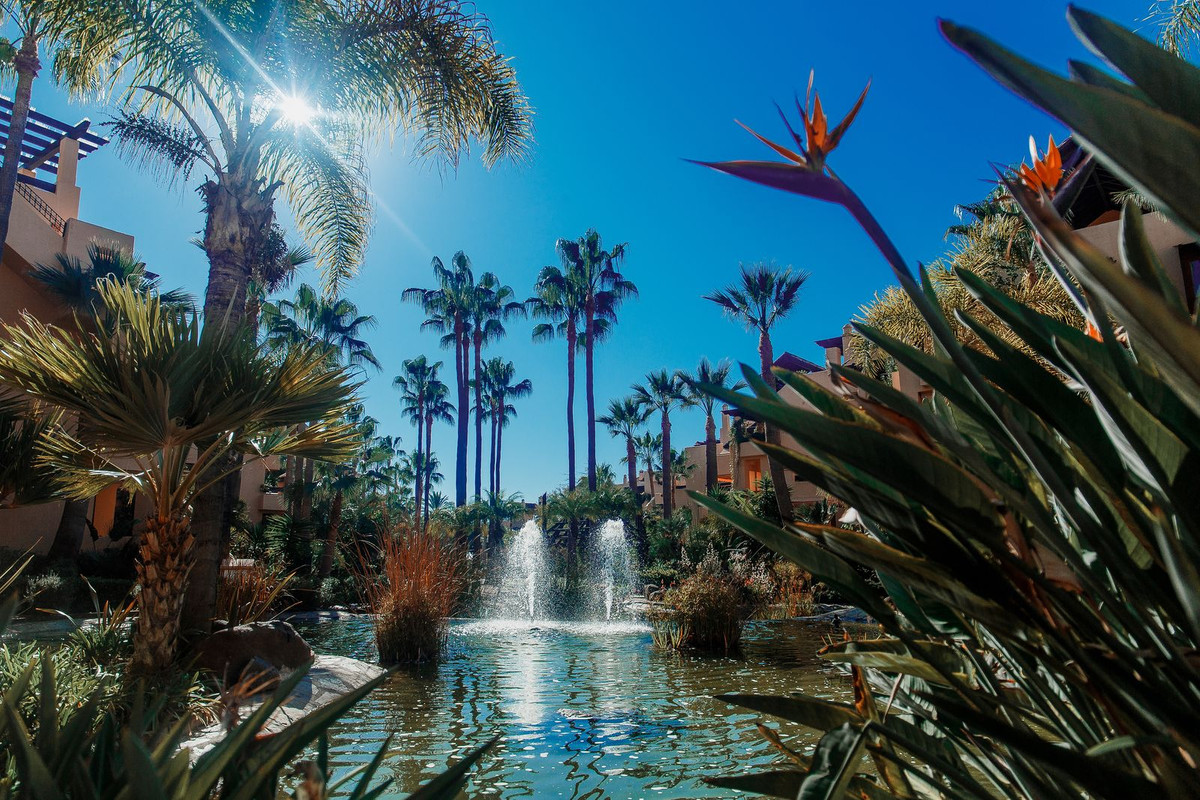 2 Bed Apartment for sale in San Pedro De Alcántara Costa Del Sol, Málaga, Spain