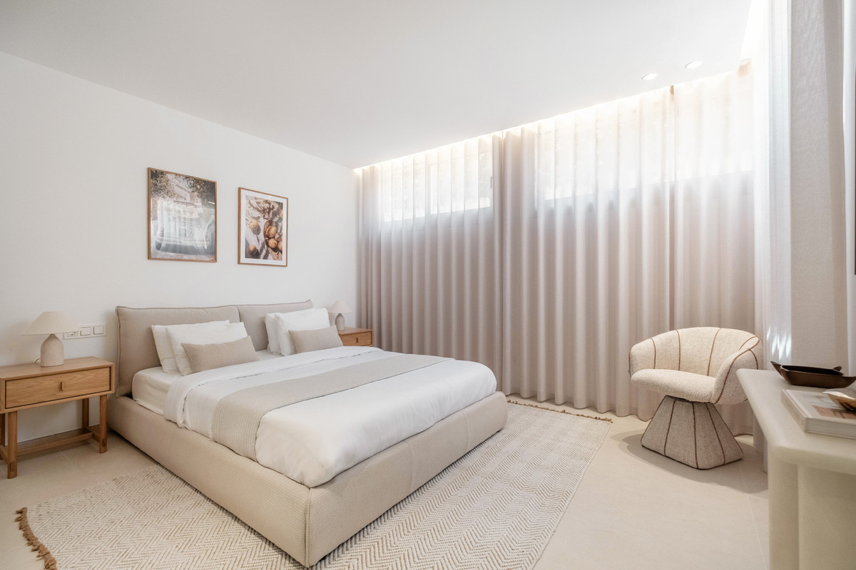 4 Bed Townhouse for sale in La Quinta Costa Del Sol, Málaga, Spain