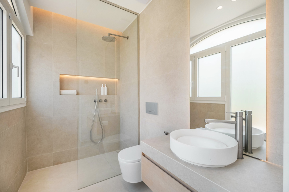 4 Bed Townhouse for sale in La Quinta Costa Del Sol, Málaga, Spain