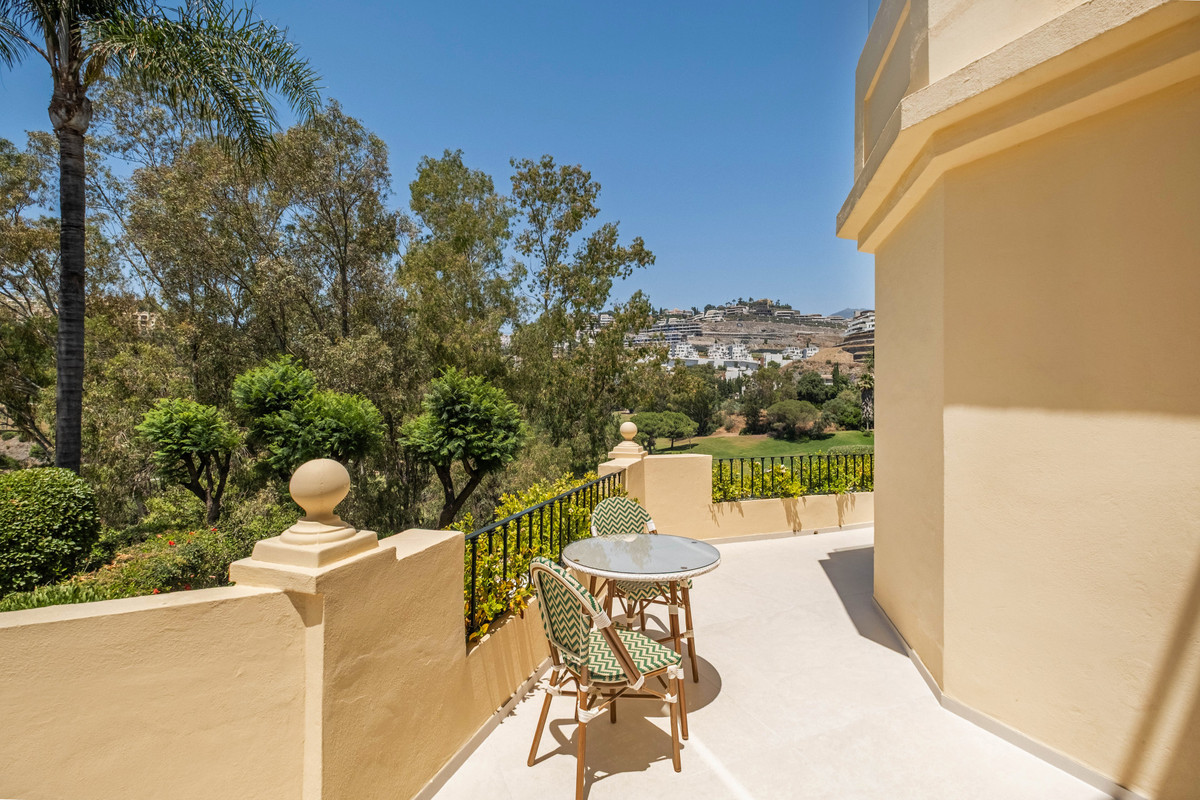 4 Bed Townhouse for sale in La Quinta Costa Del Sol, Málaga, Spain