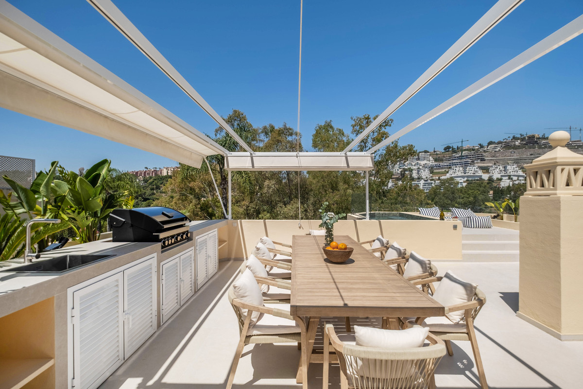 4 Bed Townhouse for sale in La Quinta Costa Del Sol, Málaga, Spain