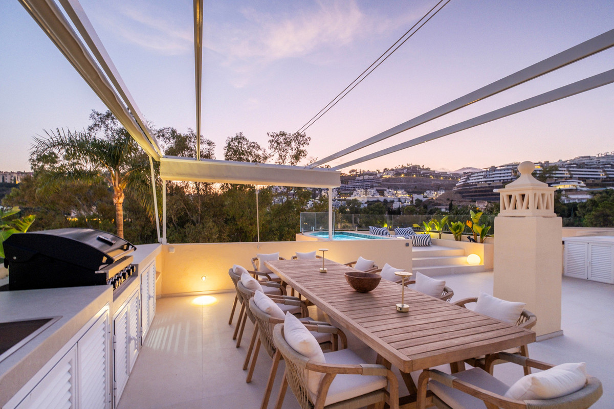 4 Bed Townhouse for sale in La Quinta Costa Del Sol, Málaga, Spain