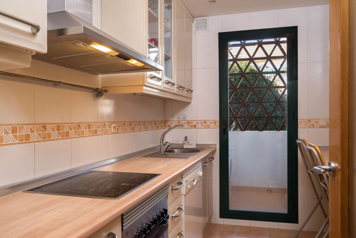2 Bed Apartment for sale in Marbesa Costa Del Sol, Málaga, Spain