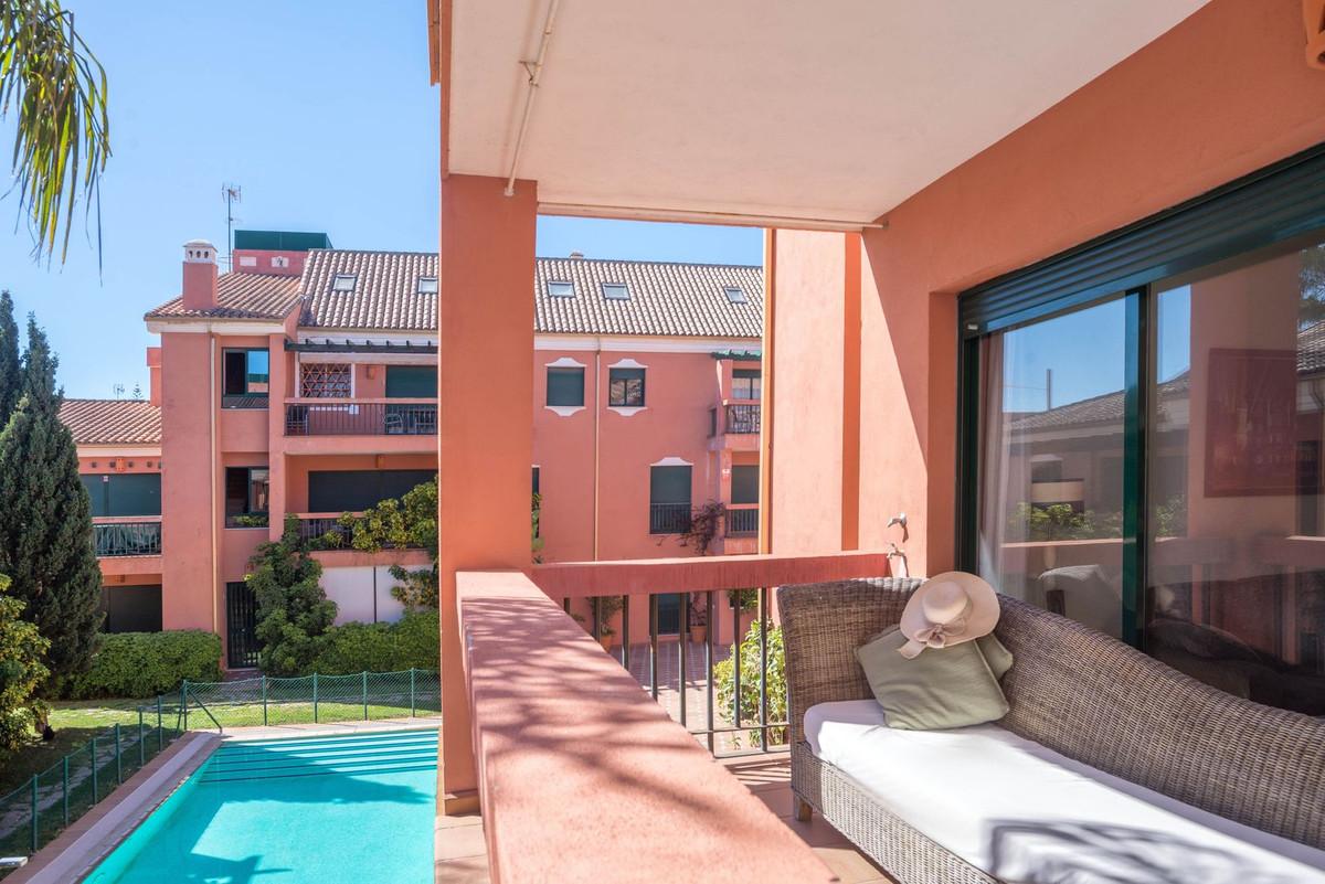 2 Bed Apartment for sale in Marbesa Costa Del Sol, Málaga, Spain