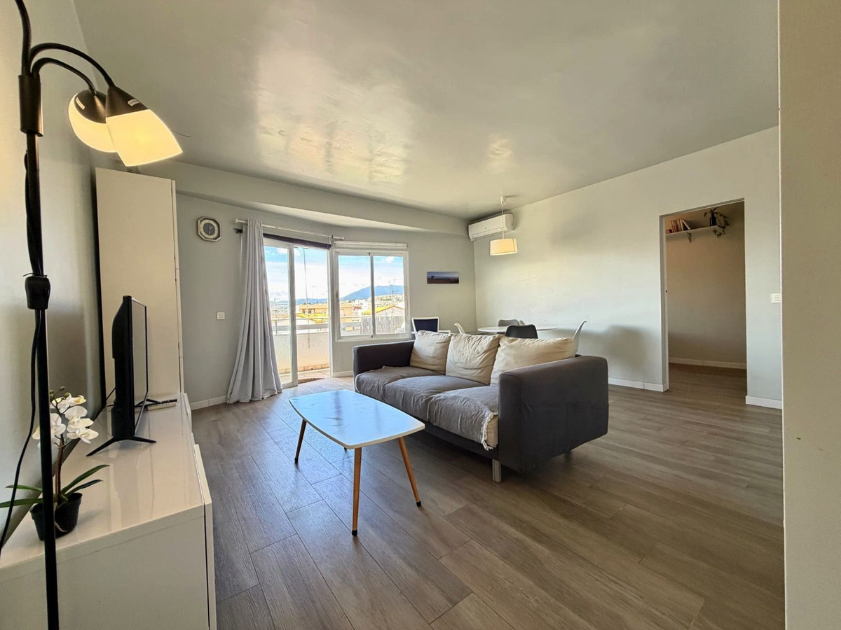 Se vende Apartamento Planta Media de 2 dormitorios en Costa Del Sol, Málaga, España