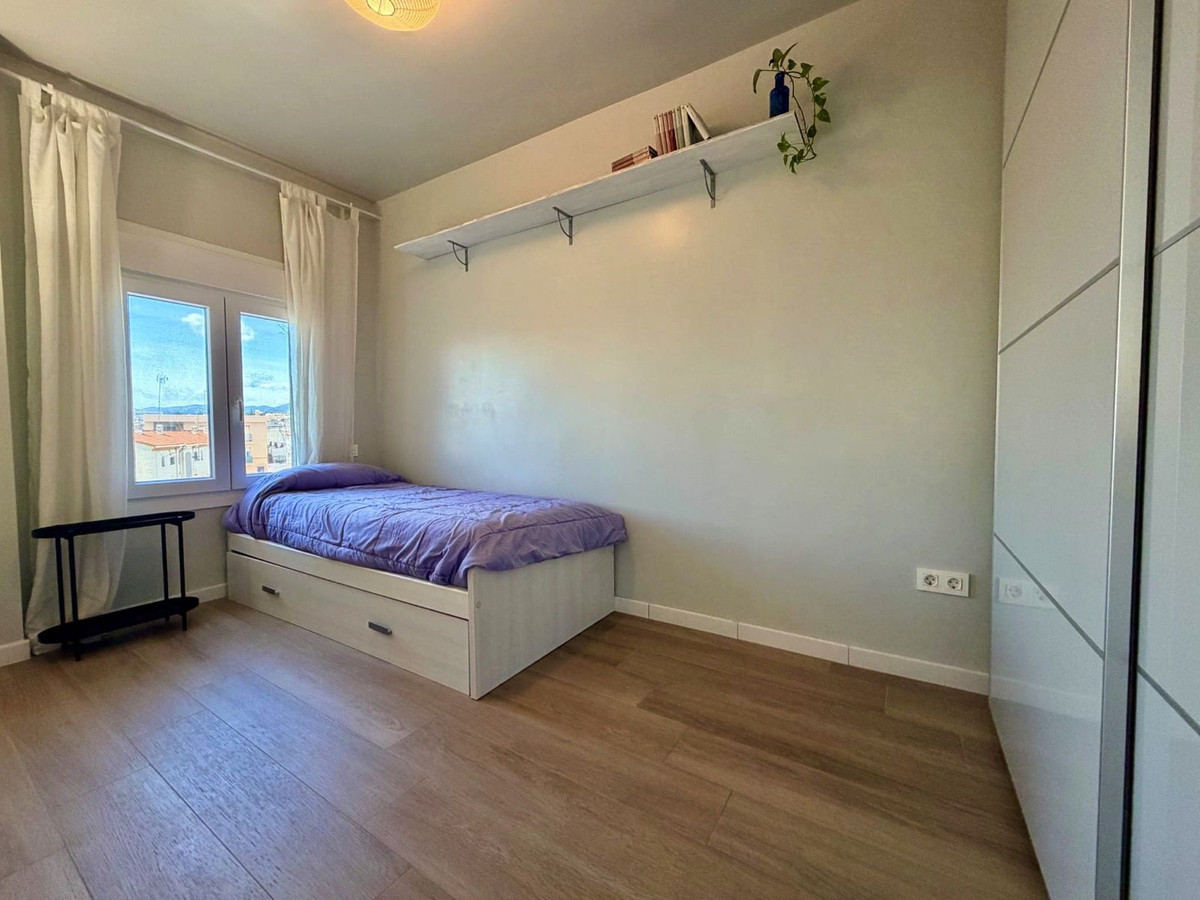 Se vende Apartamento Planta Media de 2 dormitorios en Costa Del Sol, Málaga, España