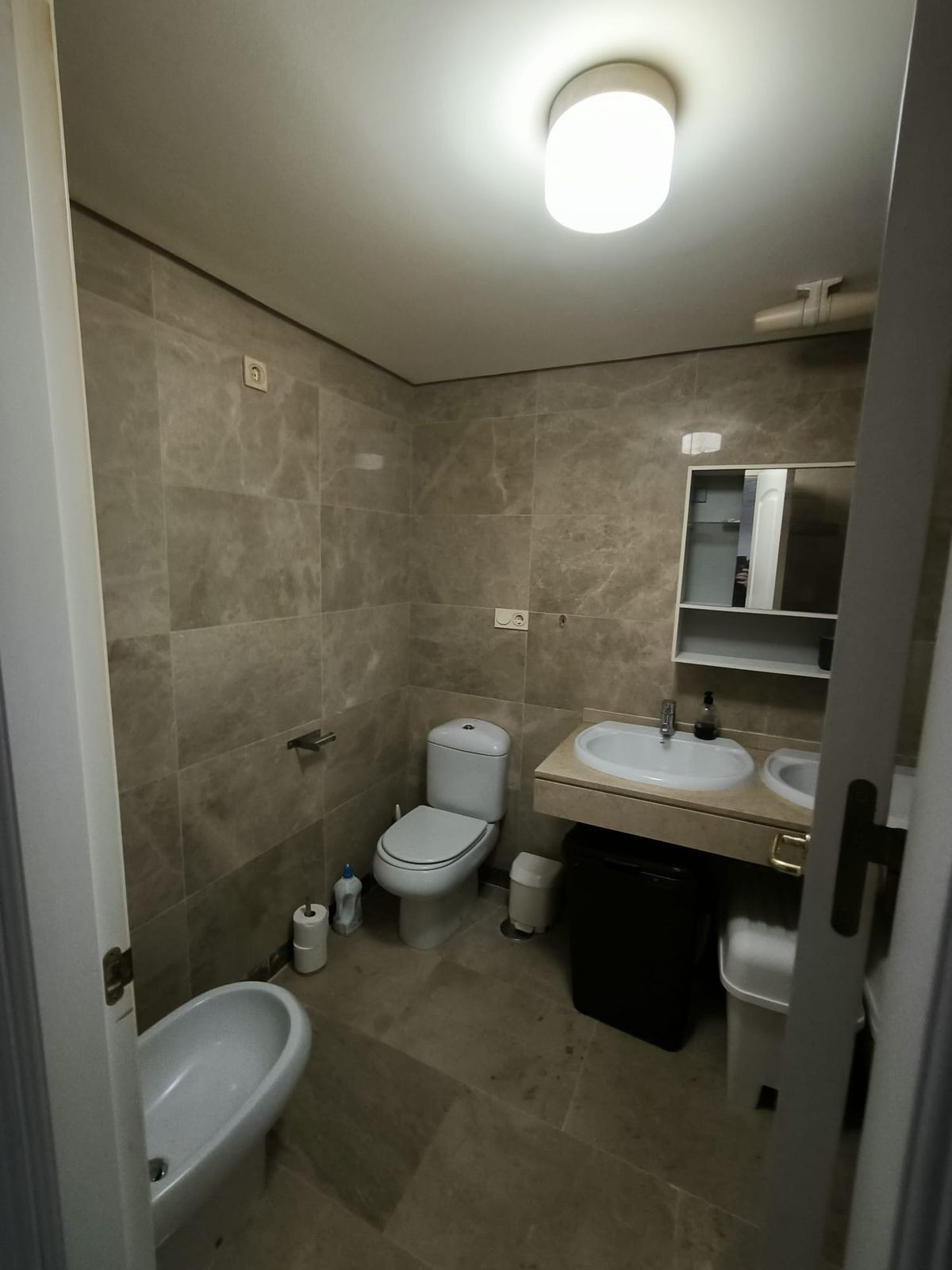 2 Bed Apartment for sale in La Duquesa Costa Del Sol, Málaga, Spain