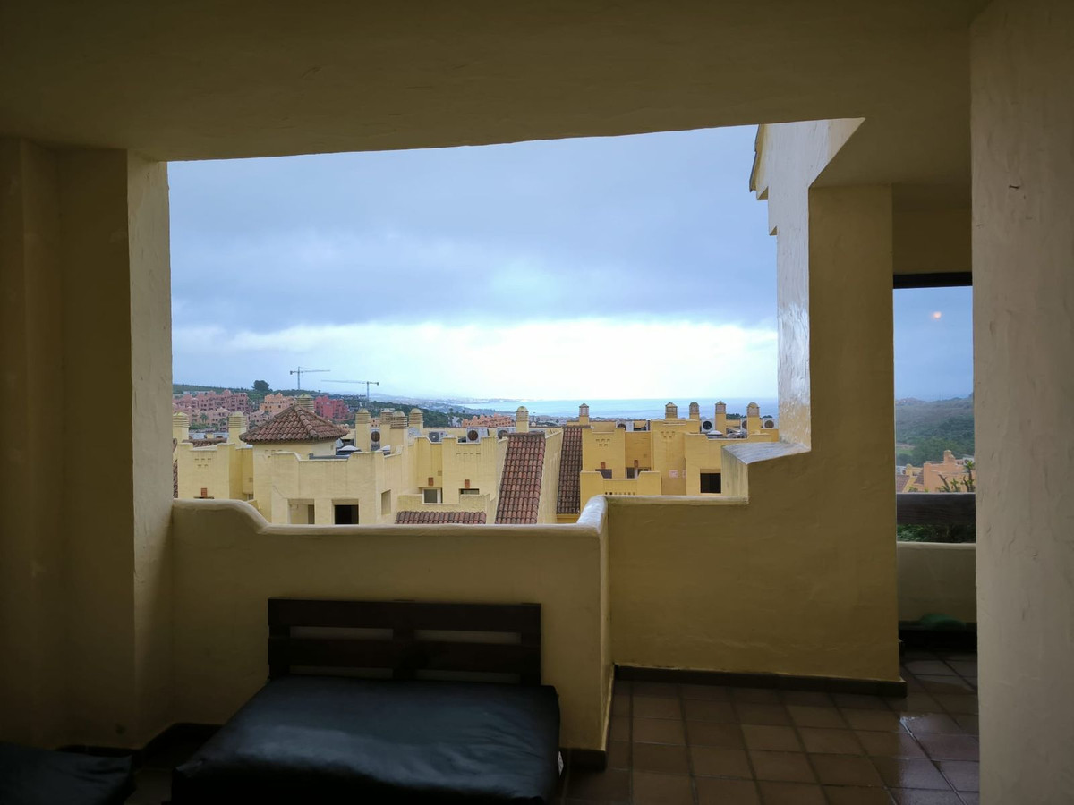 2 Bed Apartment for sale in La Duquesa Costa Del Sol, Málaga, Spain