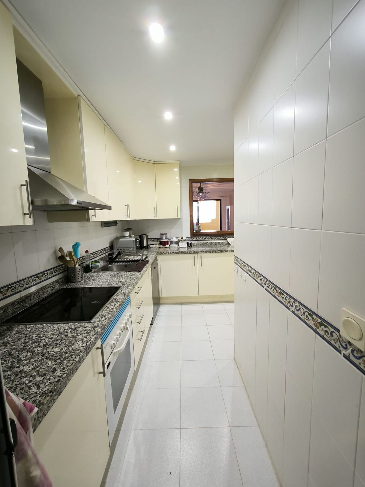 2 Bed Apartment for sale in La Duquesa Costa Del Sol, Málaga, Spain
