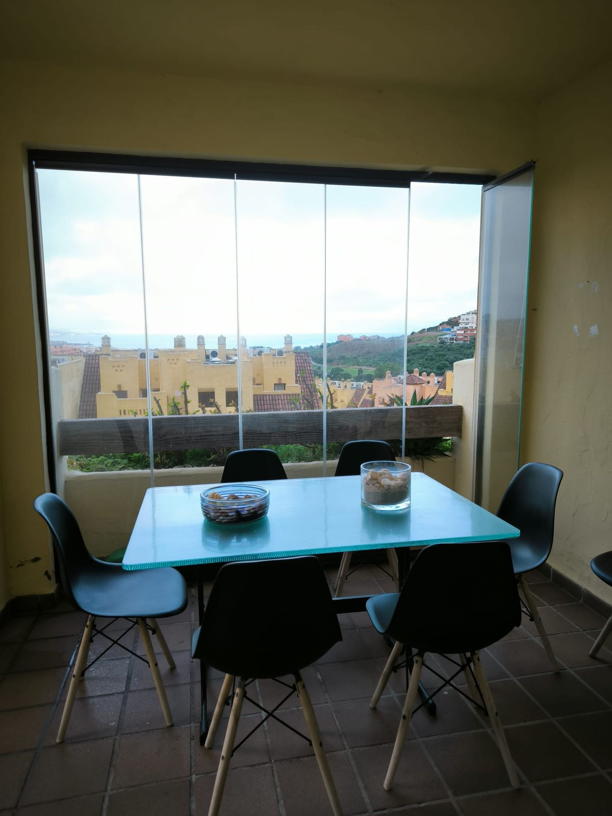 2 Bed Apartment for sale in La Duquesa Costa Del Sol, Málaga, Spain