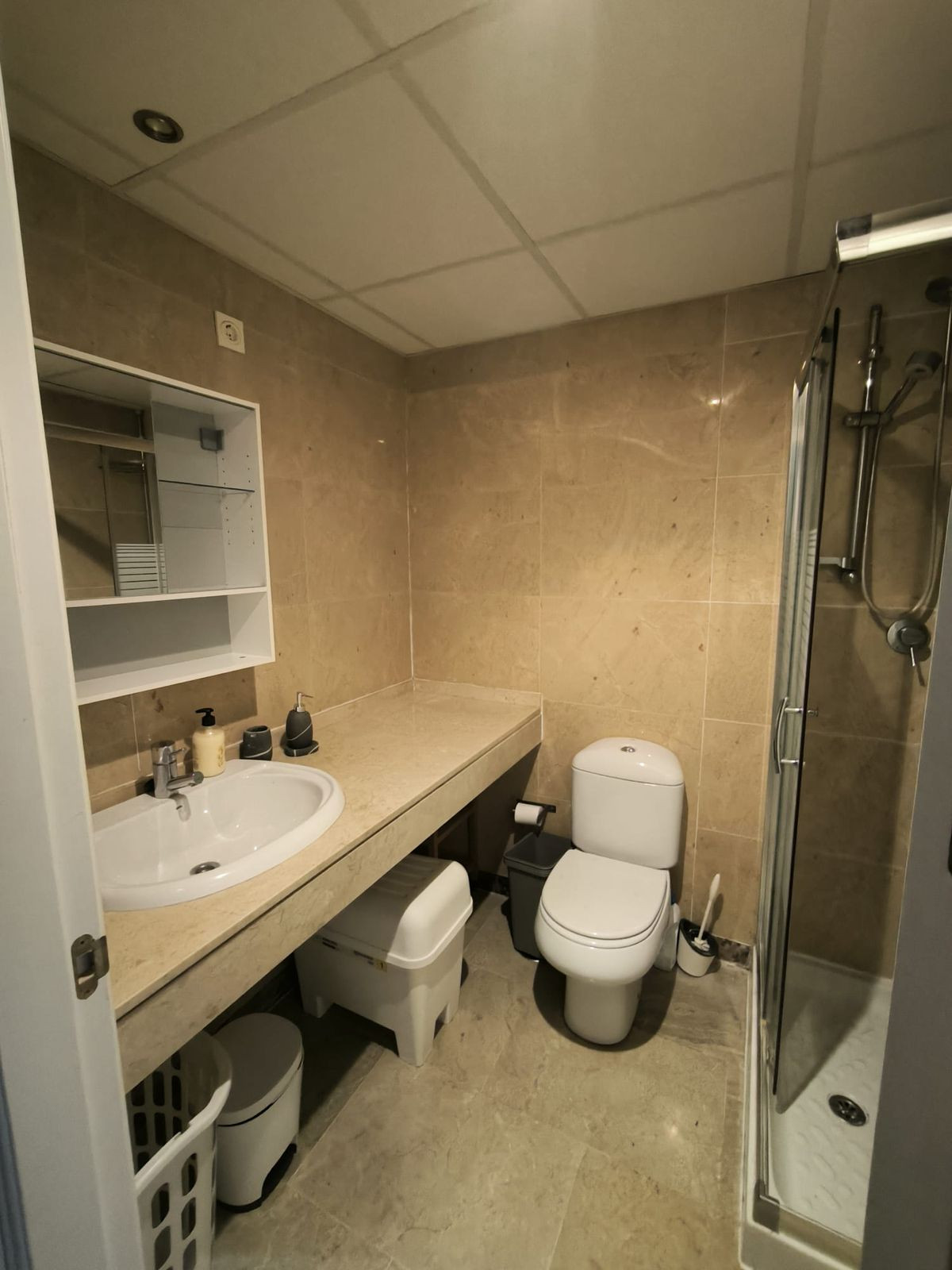 2 Bed Apartment for sale in La Duquesa Costa Del Sol, Málaga, Spain