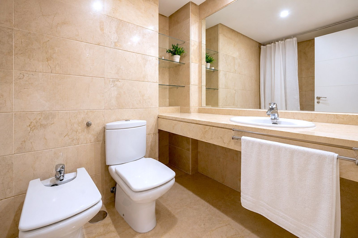 3 Bed Apartment for sale in Nueva Andalucía Costa Del Sol, Málaga, Spain