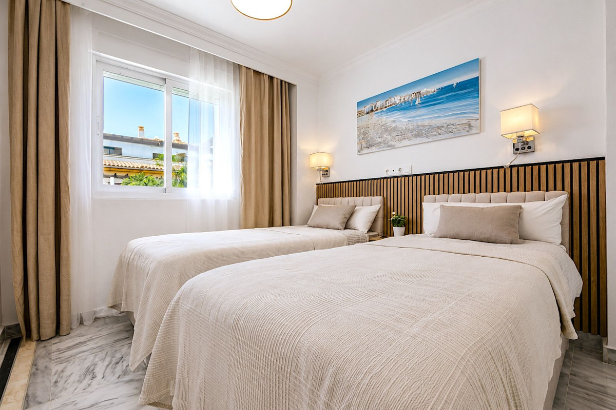 3 Bed Apartment for sale in Nueva Andalucía Costa Del Sol, Málaga, Spain