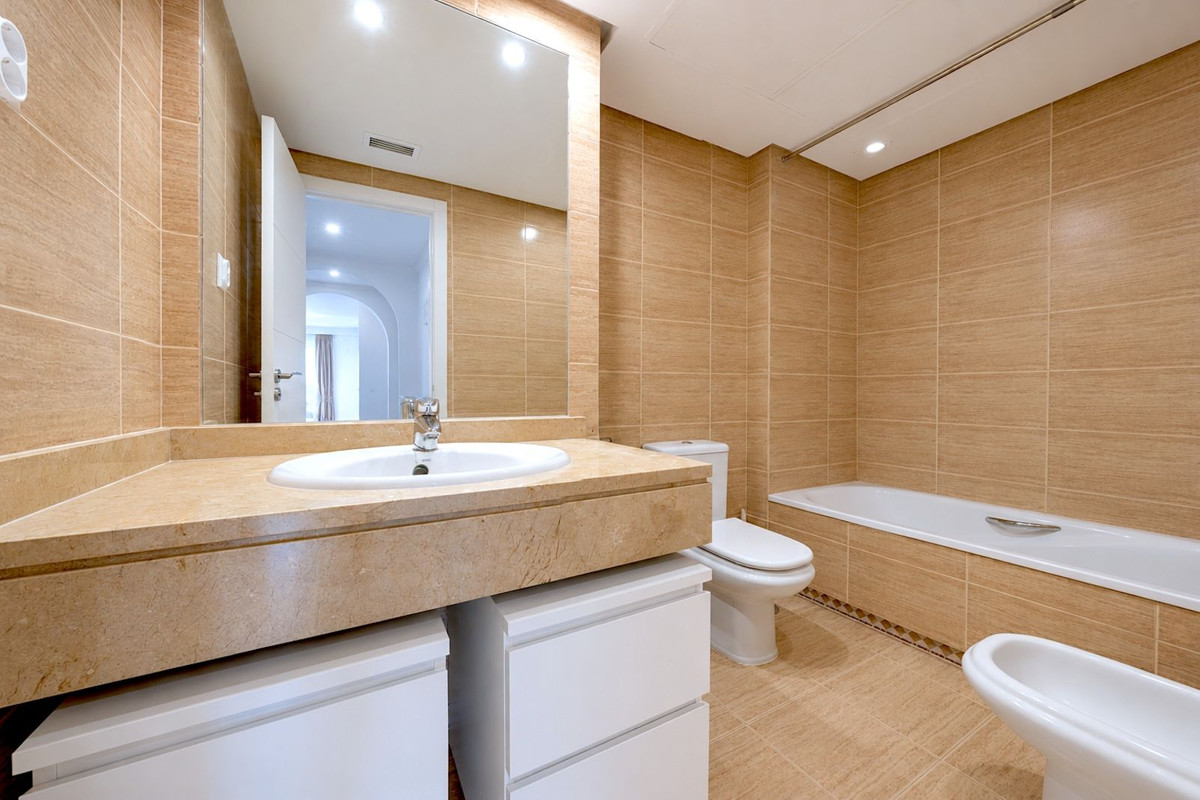 3 Bed Apartment for sale in Nueva Andalucía Costa Del Sol, Málaga, Spain