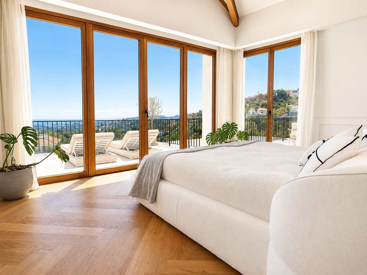 5 Bed Townhouse for sale in La Quinta Costa Del Sol, Málaga, Spain