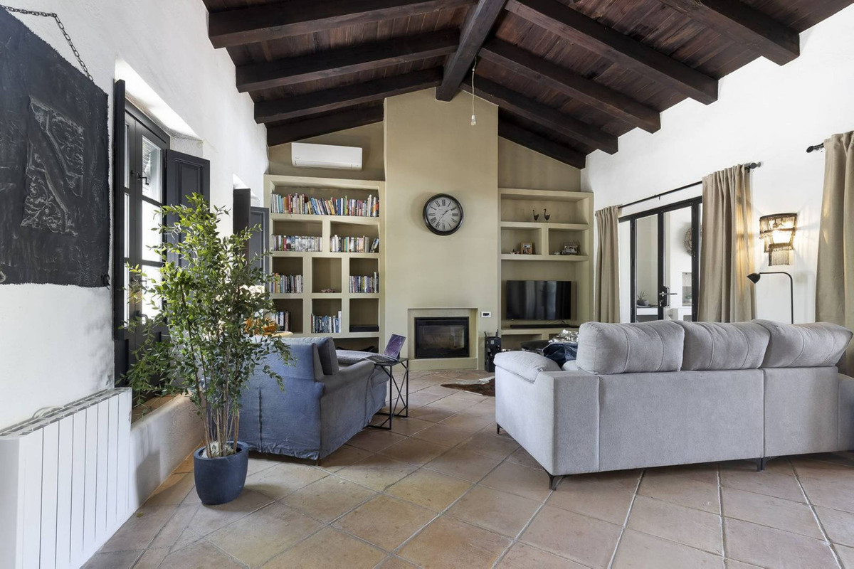 13 Bed Commercial unit for sale in Villanueva De La Concepcion Costa Del Sol, Málaga, Spain