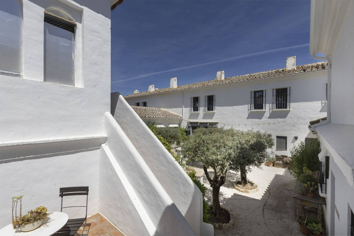 13 Bed Commercial unit for sale in Villanueva De La Concepcion Costa Del Sol, Málaga, Spain