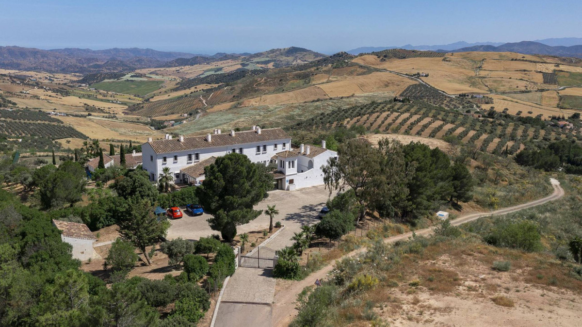 13 Bed Commercial unit for sale in Villanueva De La Concepcion Costa Del Sol, Málaga, Spain