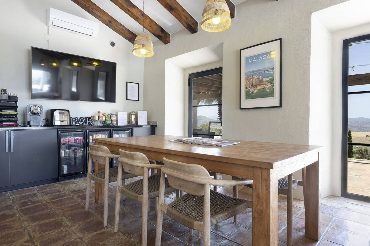 13 Bed Commercial unit for sale in Villanueva De La Concepcion Costa Del Sol, Málaga, Spain
