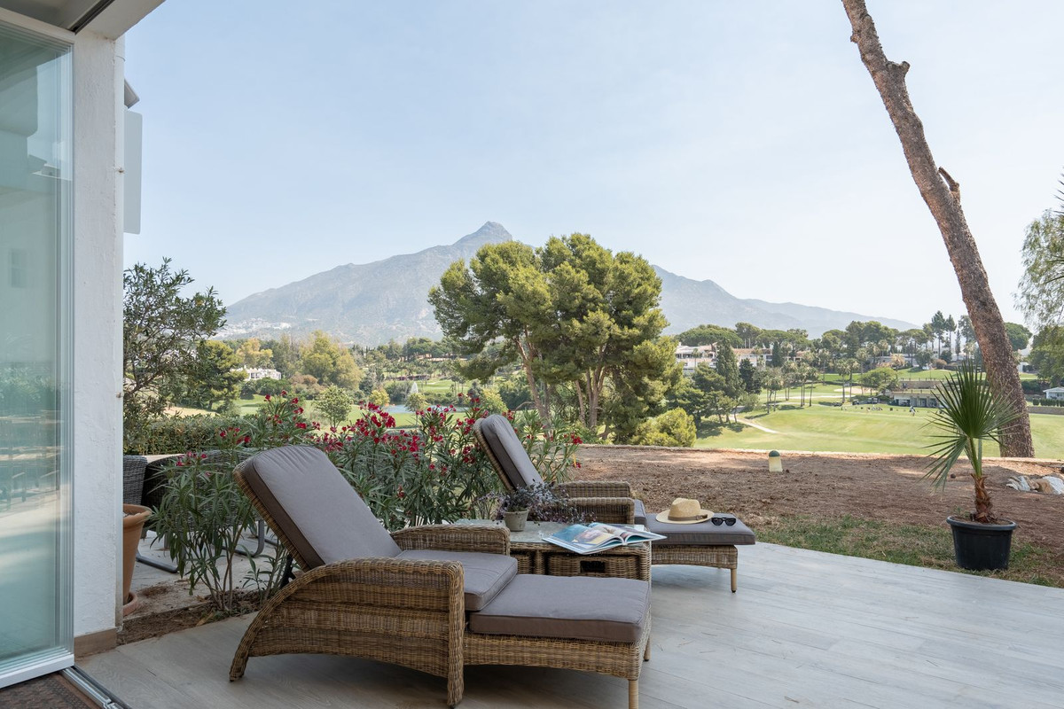 2 Bed Apartment for sale in Nueva Andalucía Costa Del Sol, Málaga, Spain