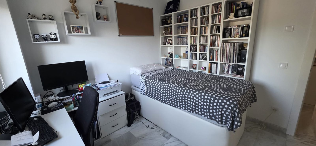 Se vende Apartamento Planta Media de 2 dormitorios en Costa Del Sol, Málaga, España