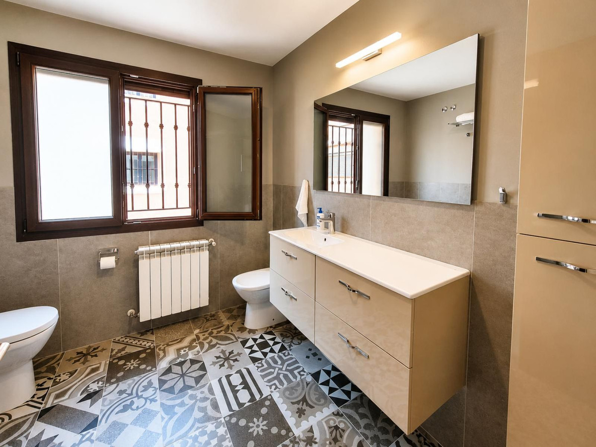 5 Bed Townhouse for sale in Guadalmina Alta Costa Del Sol, Málaga, Spain