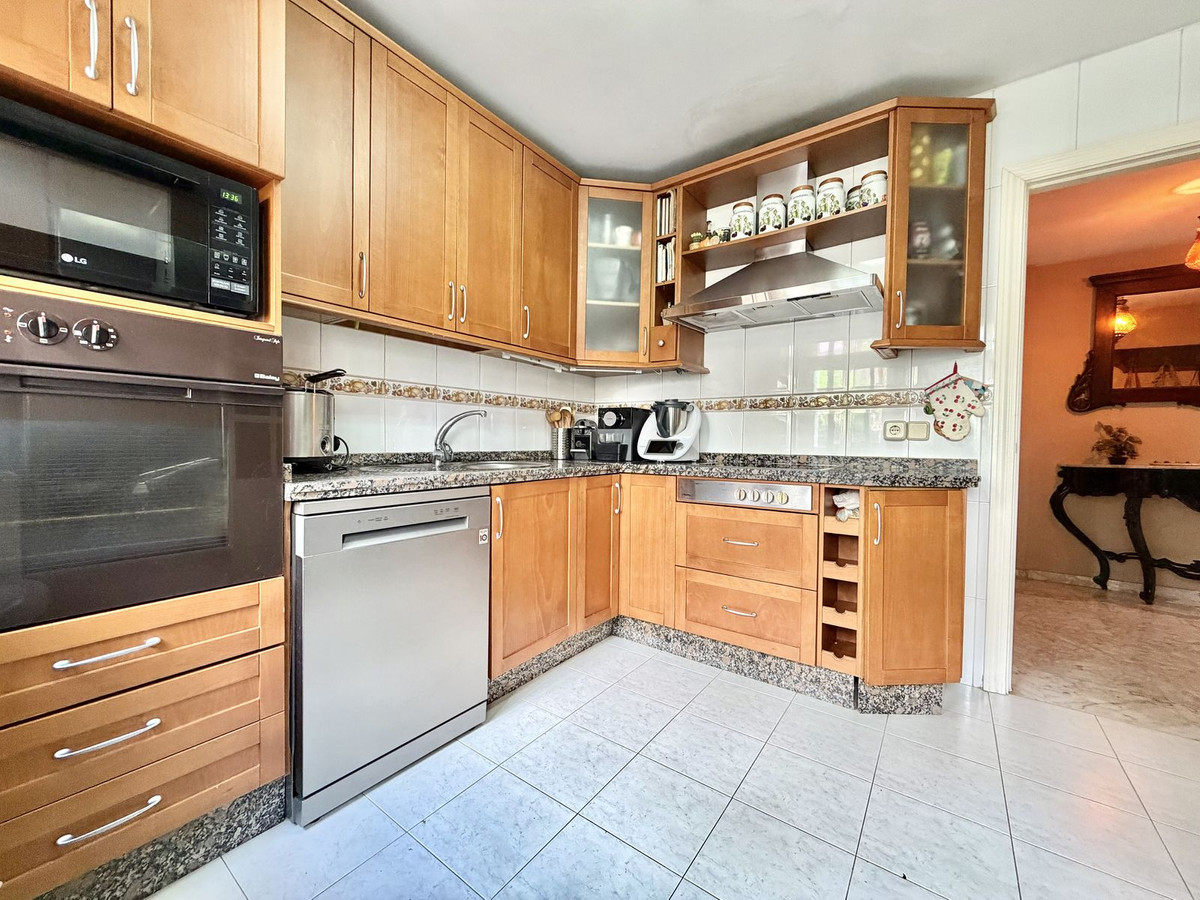 Se vende Apartamento Planta Baja de 4 dormitorios en Costa Del Sol, Málaga, España