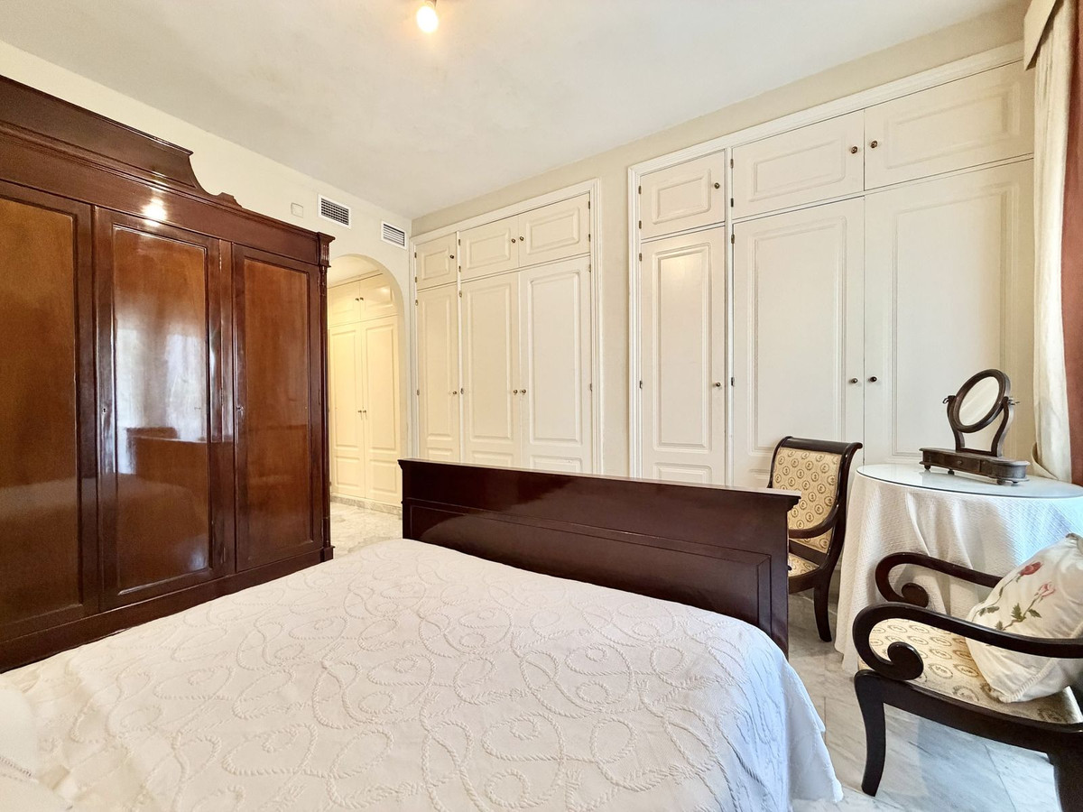 Se vende Apartamento Planta Baja de 4 dormitorios en Costa Del Sol, Málaga, España
