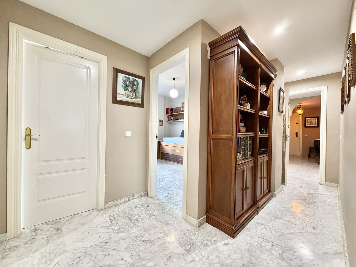 Se vende Apartamento Planta Baja de 4 dormitorios en Costa Del Sol, Málaga, España