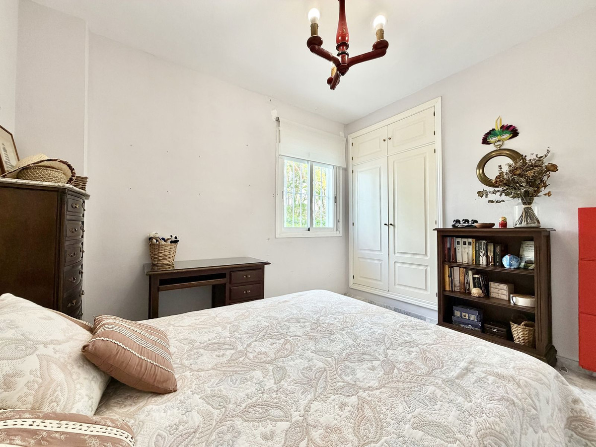 Se vende Apartamento Planta Baja de 4 dormitorios en Costa Del Sol, Málaga, España