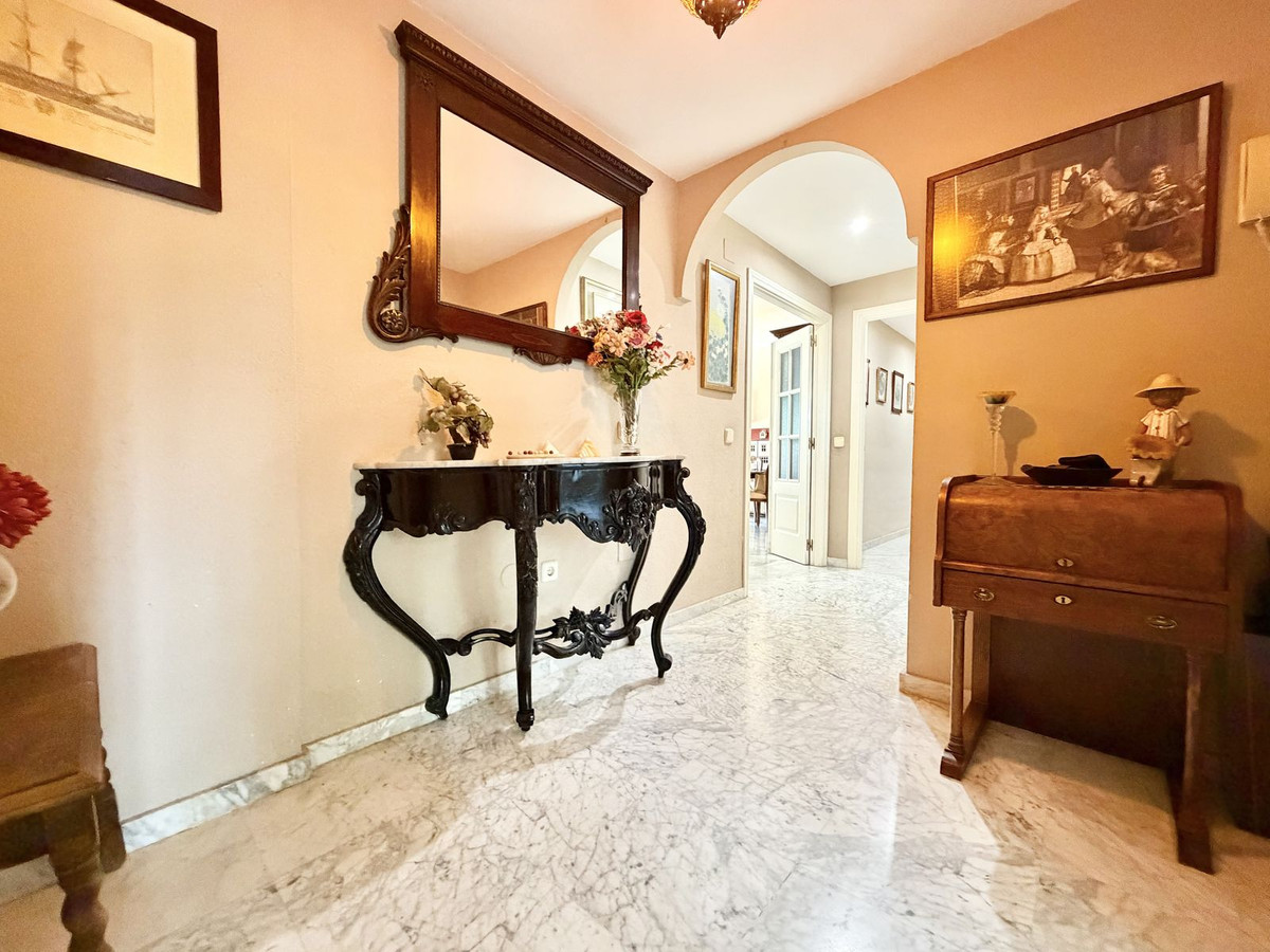 Se vende Apartamento Planta Baja de 4 dormitorios en Costa Del Sol, Málaga, España