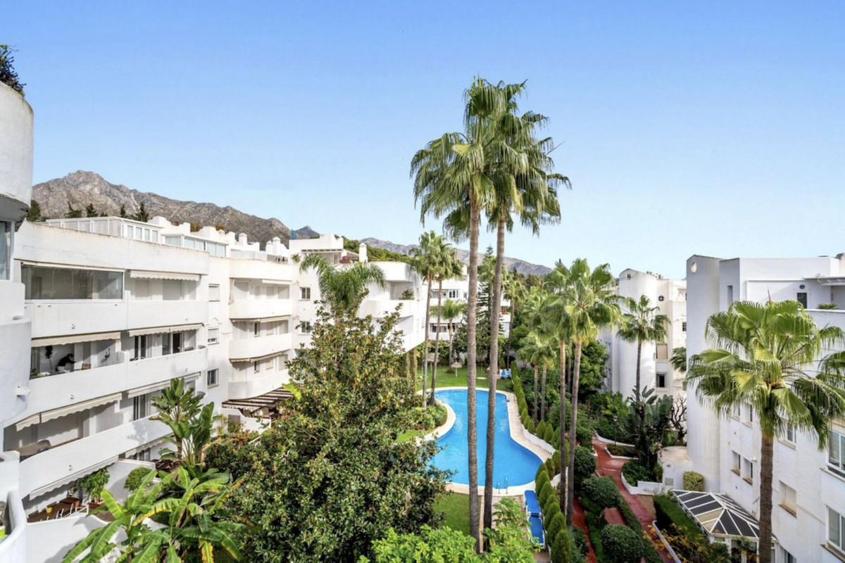 Se vende Apartamento Planta Baja de 4 dormitorios en Costa Del Sol, Málaga, España