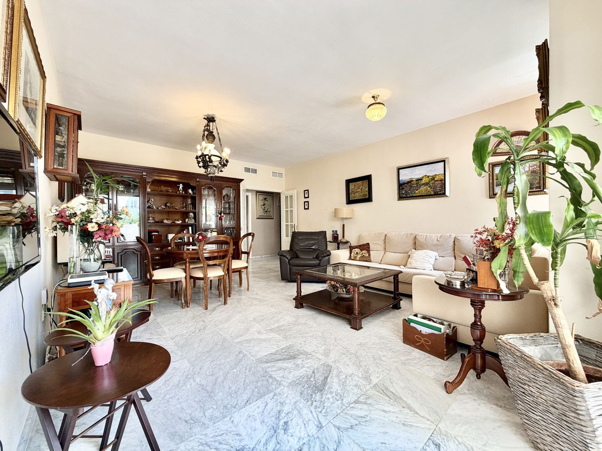 Se vende Apartamento Planta Baja de 4 dormitorios en Costa Del Sol, Málaga, España