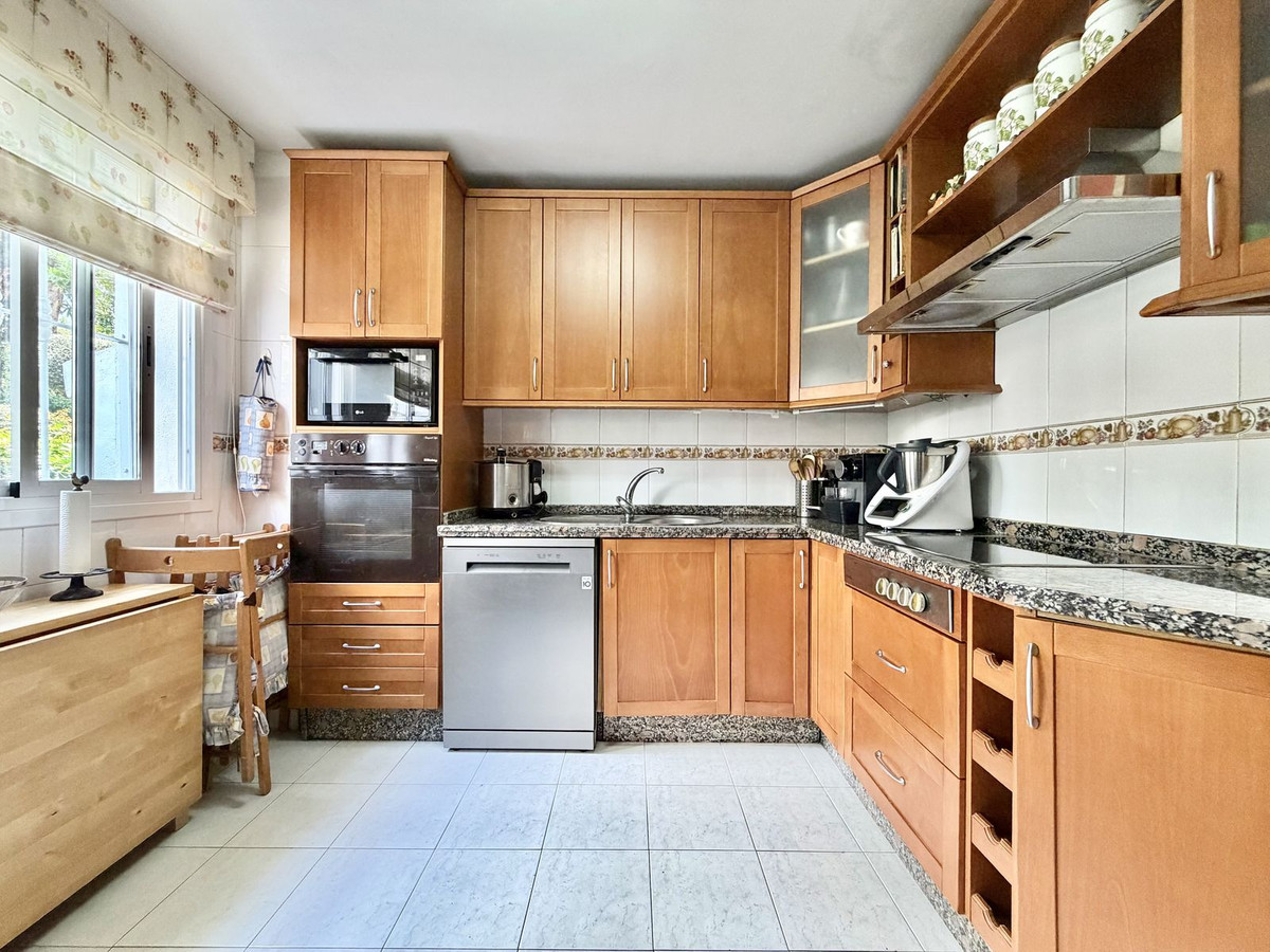 Se vende Apartamento Planta Baja de 4 dormitorios en Costa Del Sol, Málaga, España