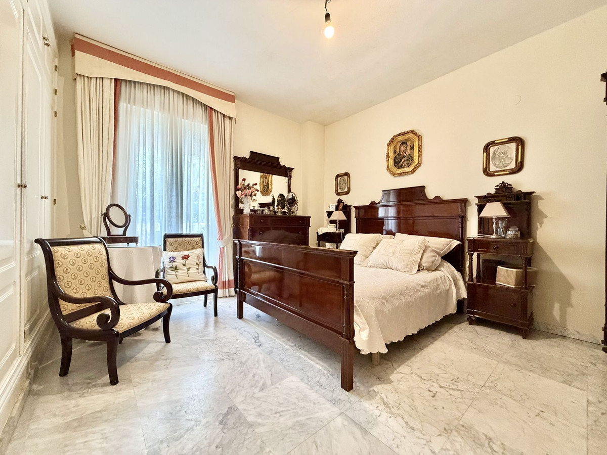 Se vende Apartamento Planta Baja de 4 dormitorios en Costa Del Sol, Málaga, España