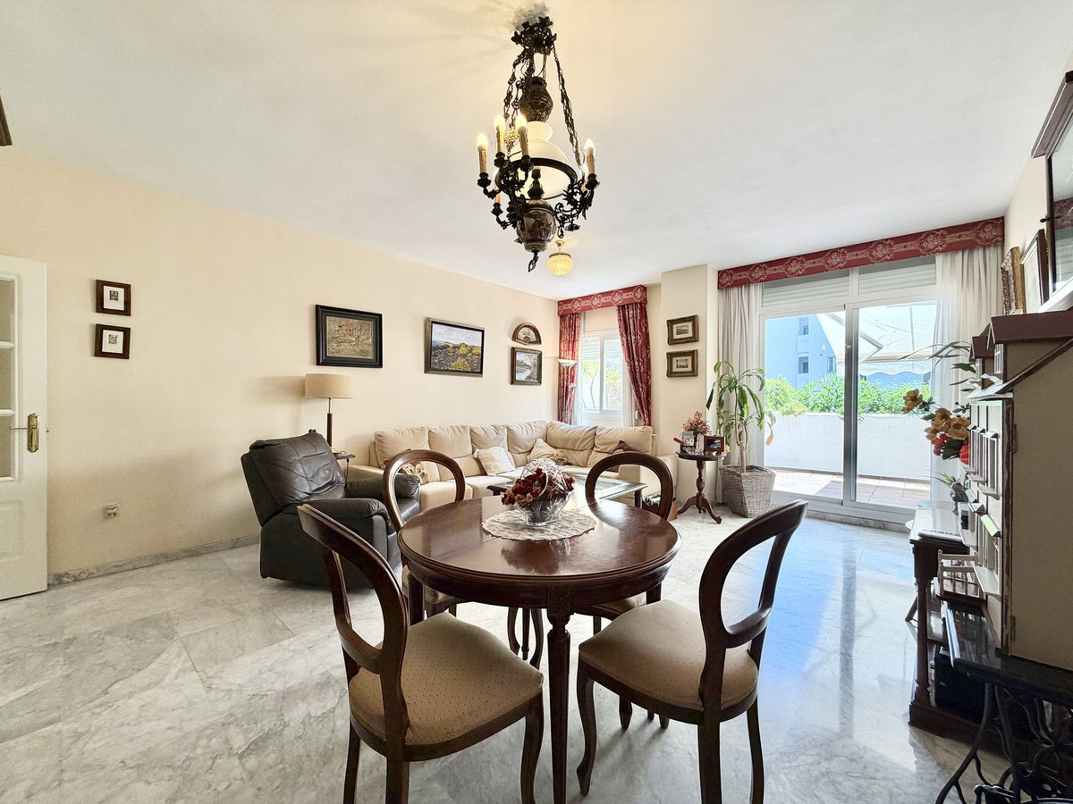 Se vende Apartamento Planta Baja de 4 dormitorios en Costa Del Sol, Málaga, España