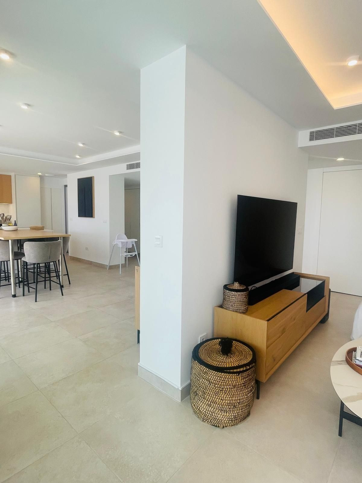 3 Bed Apartment for sale in Fuengirola Costa Del Sol, Málaga, Spain