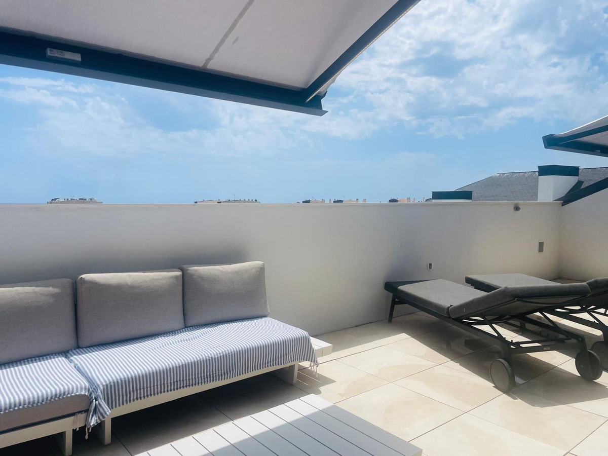 3 Bed Apartment for sale in Fuengirola Costa Del Sol, Málaga, Spain