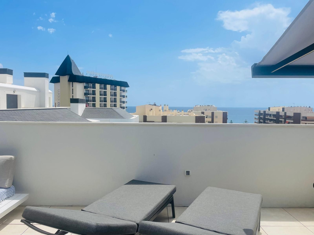 3 Bed Apartment for sale in Fuengirola Costa Del Sol, Málaga, Spain
