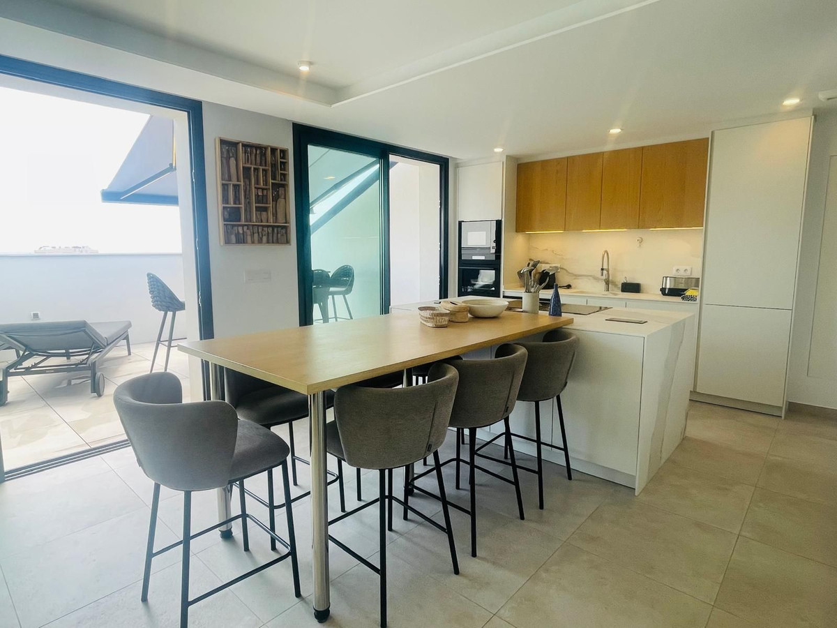 3 Bed Apartment for sale in Fuengirola Costa Del Sol, Málaga, Spain