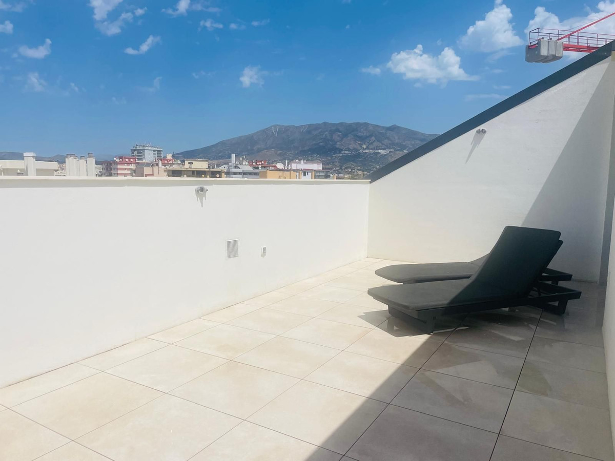 3 Bed Apartment for sale in Fuengirola Costa Del Sol, Málaga, Spain