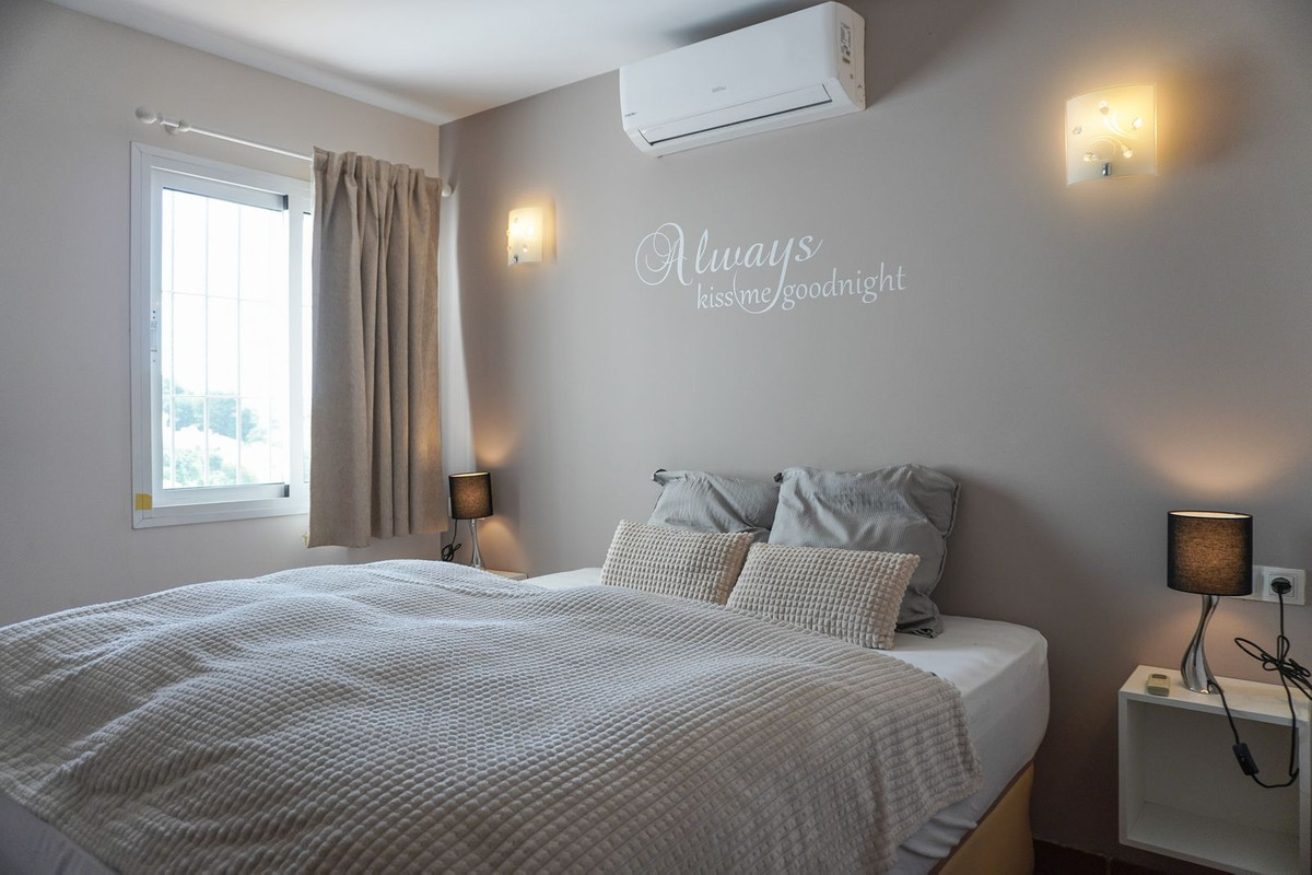 Se vende Apartamento Planta Baja de 3 dormitorios en Costa Del Sol, Málaga, España