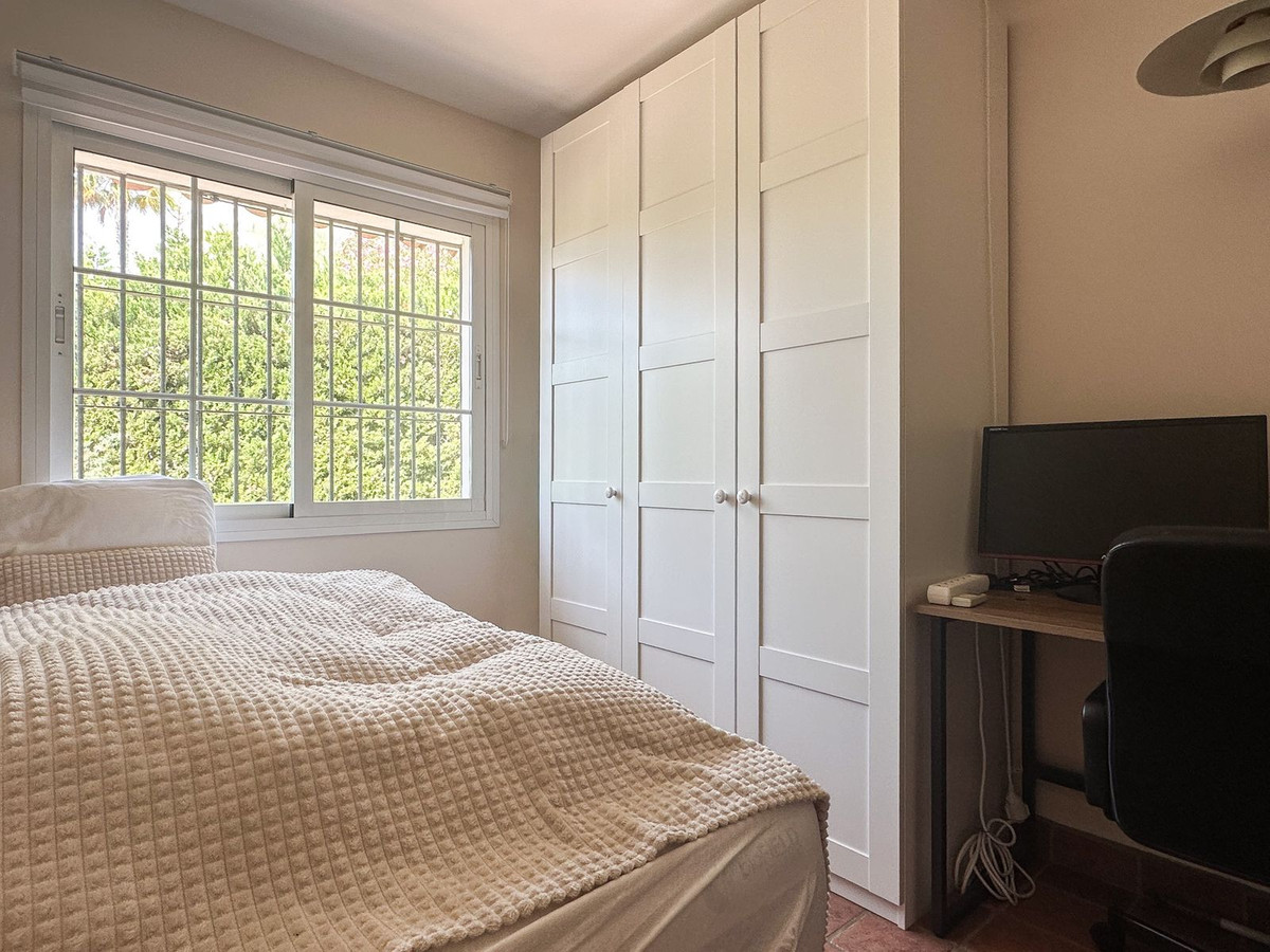 Se vende Apartamento Planta Baja de 3 dormitorios en Costa Del Sol, Málaga, España