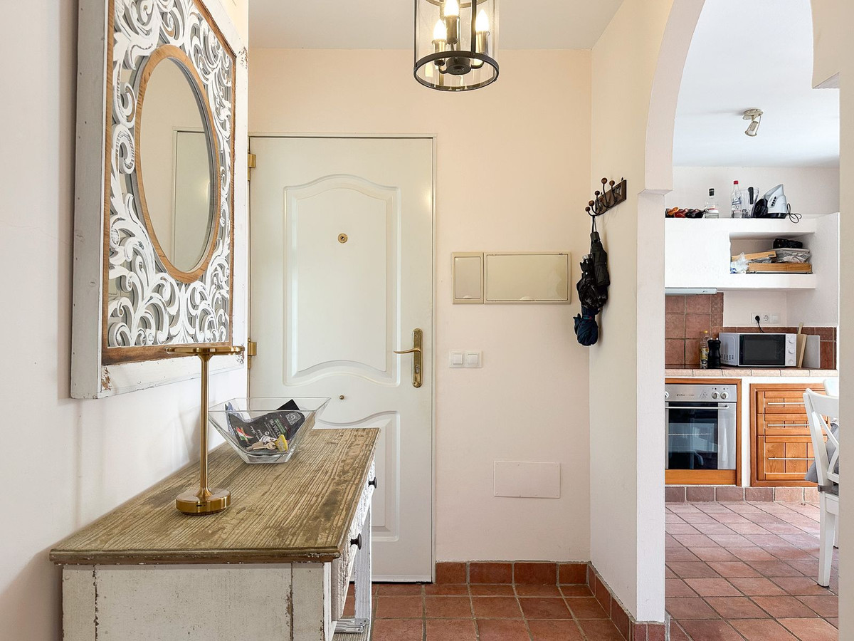 Se vende Apartamento Planta Baja de 3 dormitorios en Costa Del Sol, Málaga, España